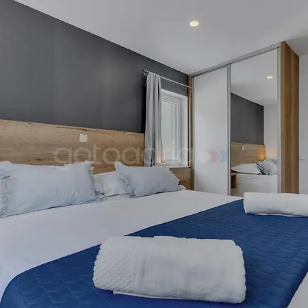 Apartment Luxurious Lara&luka