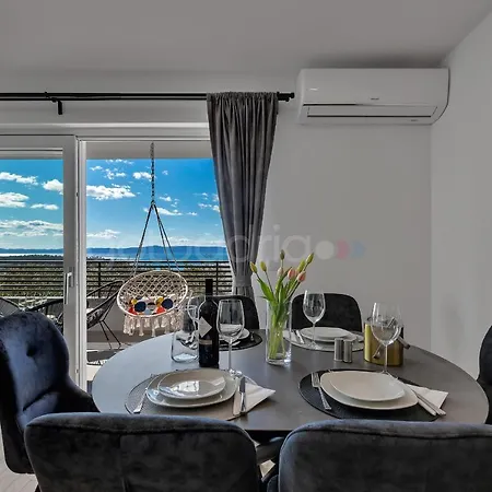 Luxurious Lara&luka Makarska