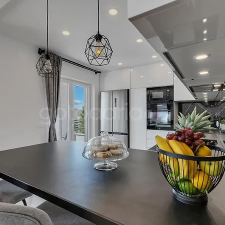 Luxurious Lara&luka Lägenhet