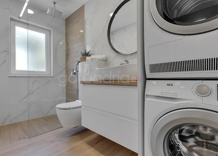 Luxurious Lara&luka Makarska